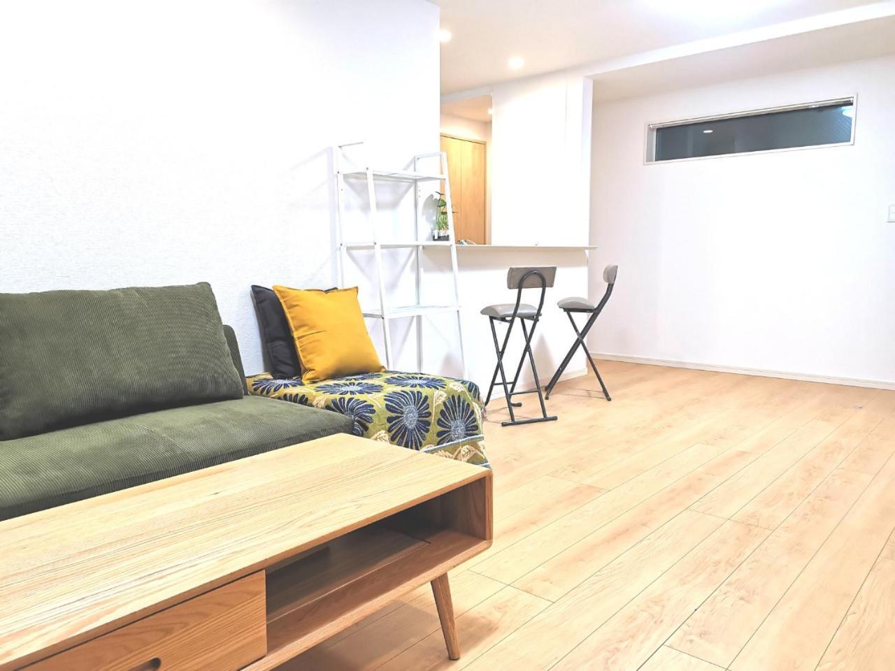 Kik House-self Check In- Will Send Number And Password * Tokio